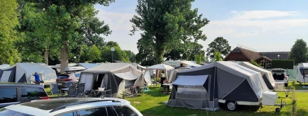 CAMPLET WEEKEND